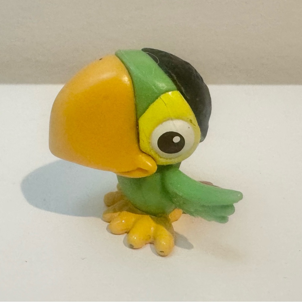 Disney Jake & Neverland Pirates Izzy Skully Cubby 3" Figure Mattel Lot of 4 - Picture 2 of 10